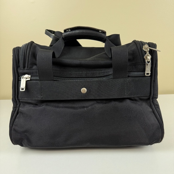 Pathfinder Weekend Bag - Picture 3 of 11